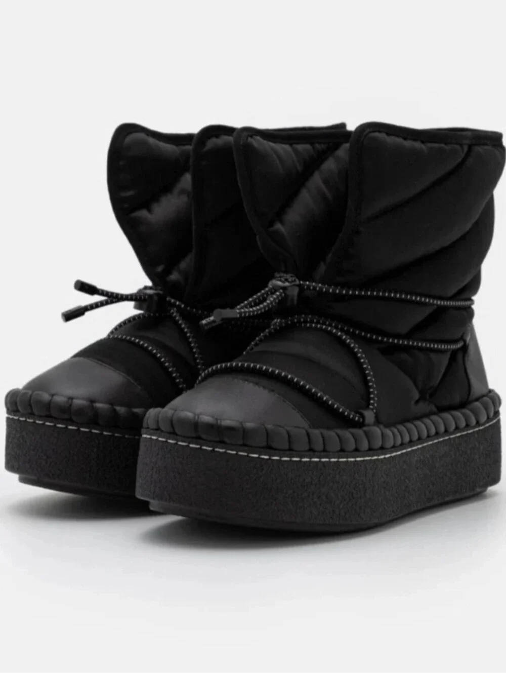 Tory Burch stylish tory